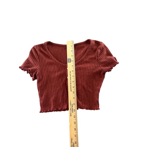 Shein Ribbed Knit Cropped Top XS Rust Red Button Up Lettuce Hem Casual Holidays - Picture 6 of 6